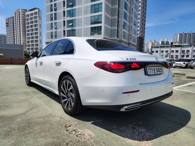 MERCEDES-BENZ E-CLASS - 4