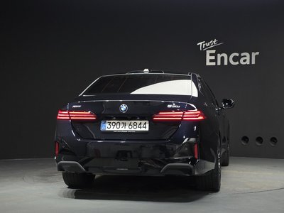 2026 BMW 5 SERIES 照片 4