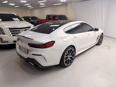 BMW 8 SERIES - 3