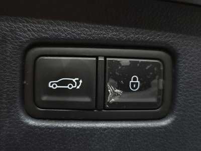 2022 Genesis GV70 thumbnail 19