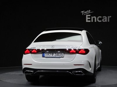 MERCEDES-BENZ E-CLASS - 3