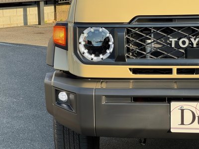 TOYOTA LAND CRUISER 70 - 7