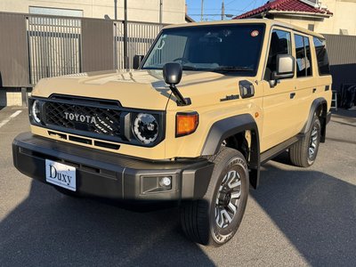 TOYOTA LAND CRUISER 70 - 9