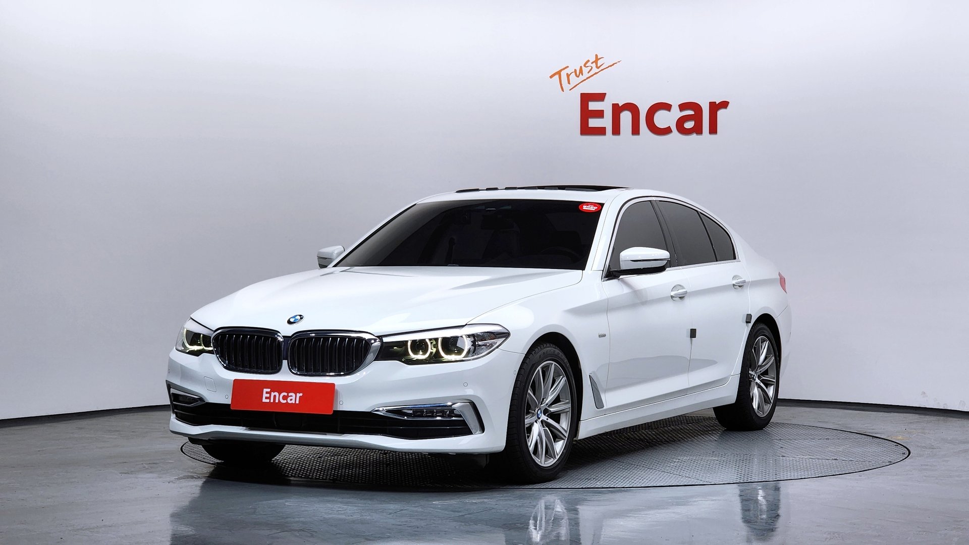 BMW 5 SERIES - View 1