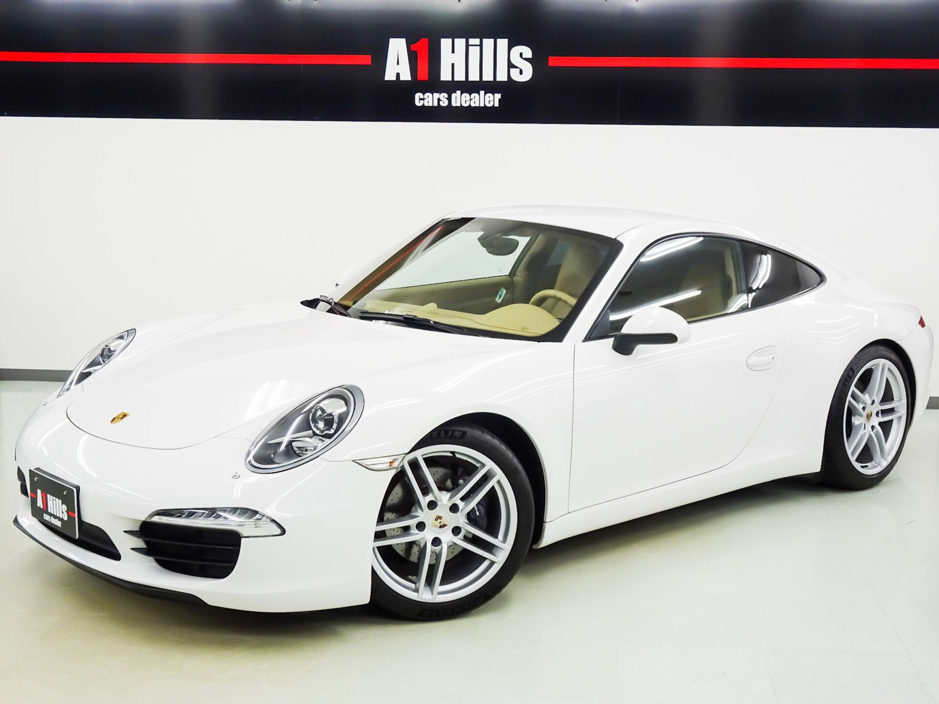 PORSCHE 911 - View 1