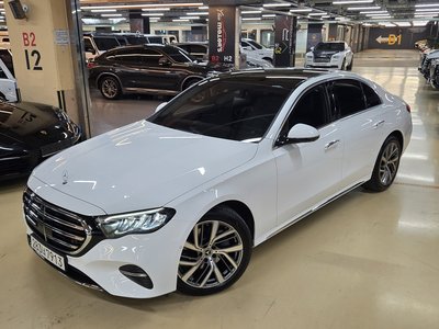 MERCEDES-BENZ E-CLASS - 1