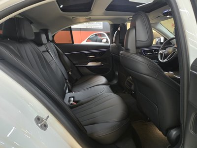 MERCEDES-BENZ E-CLASS - 6