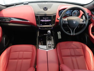 MASERATI LEVANTE - 3