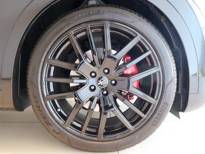 MASERATI LEVANTE - 4