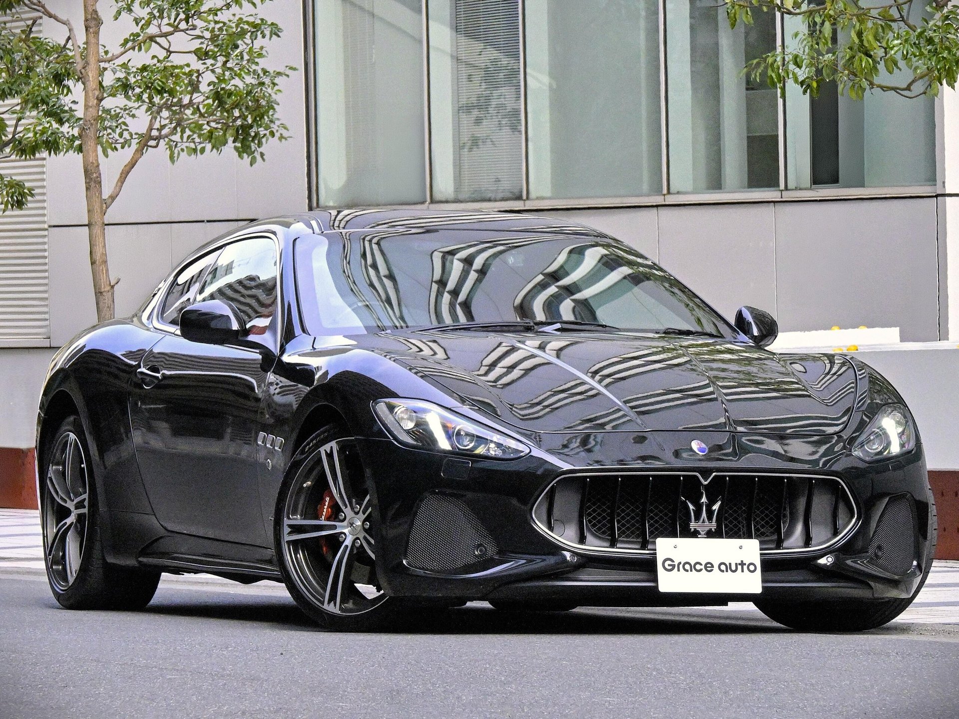 MASERATI GRANTURISMO - View 1