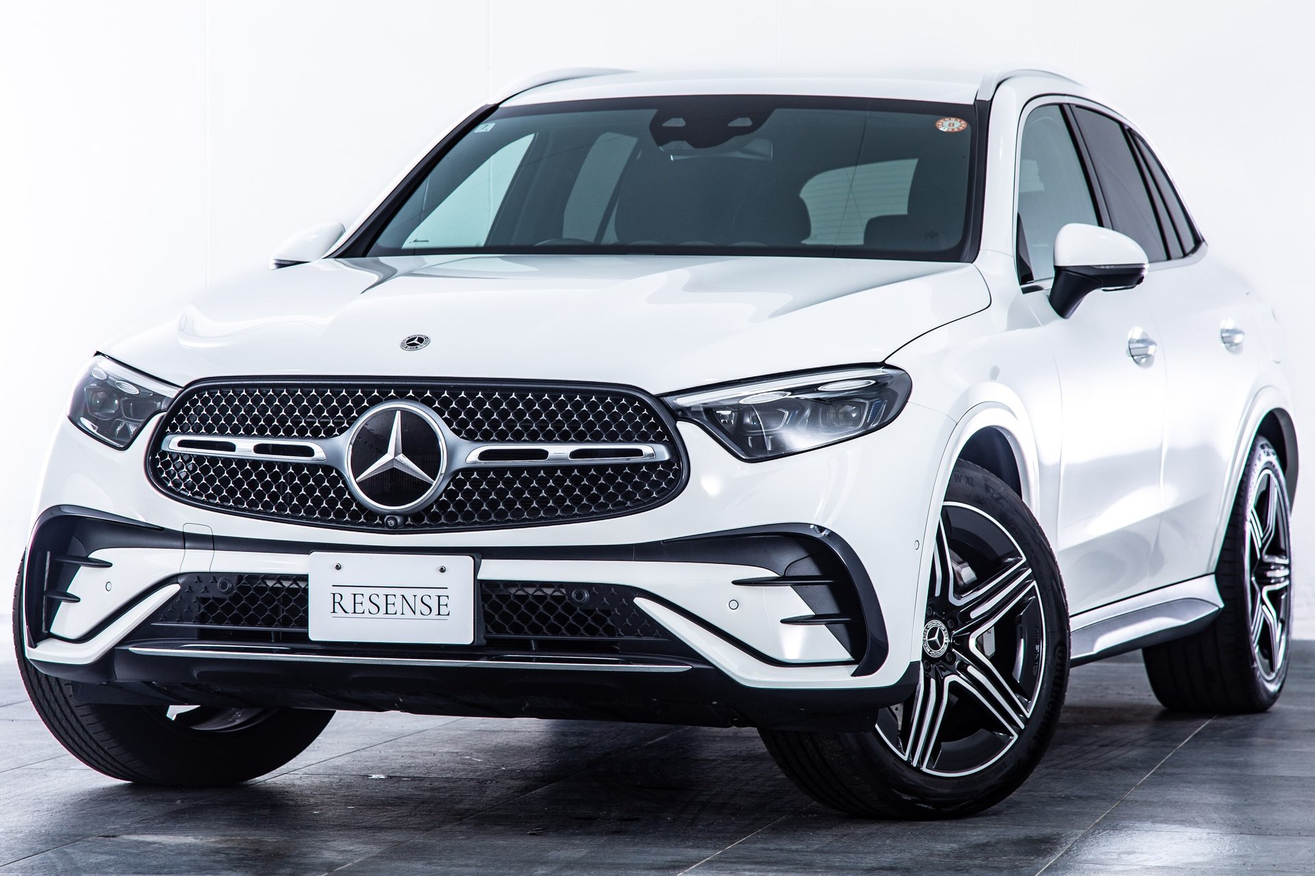 MERCEDES-BENZ GLC - View 1