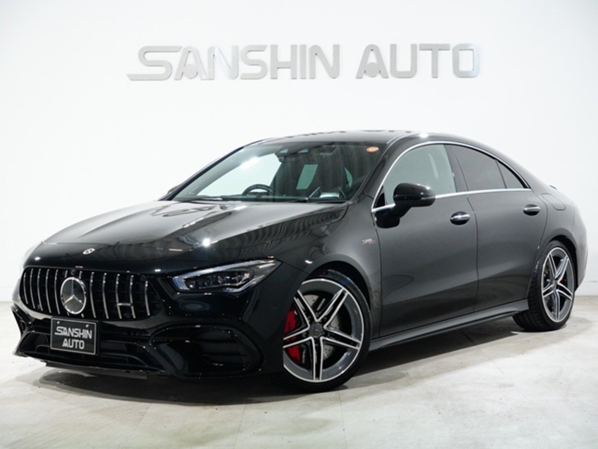 MERCEDES-BENZ CLA AMG - View 1