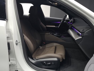 صورة مصغرة 13 لـ 2025 BMW 5 SERIES