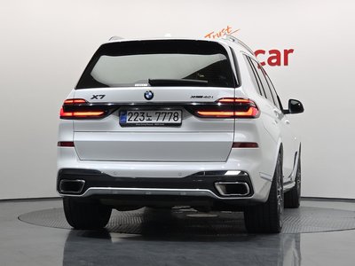 2024 BMW X7 照片 3