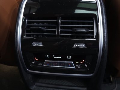 صورة مصغرة 31 لـ 2024 BMW X7