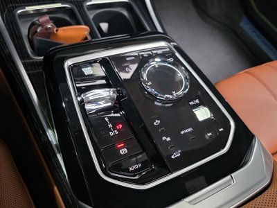 صورة 9 لـ 2025 BMW 7 SERIES