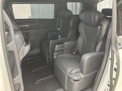 TOYOTA ALPHARD - 7