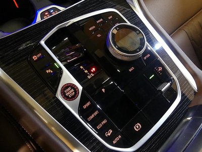 صورة 9 لـ 2025 BMW X6
