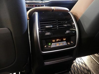 2025 BMW X6 — миниатюра 18