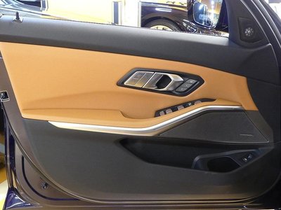 صورة مصغرة 11 لـ 2025 BMW 3 SERIES