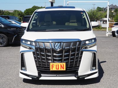 TOYOTA ALPHARD - 2