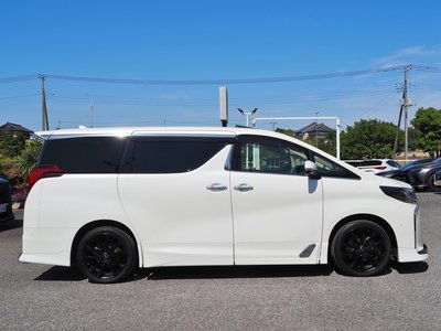 TOYOTA ALPHARD - 9