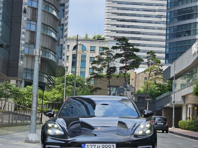 PORSCHE PANAMERA - 2