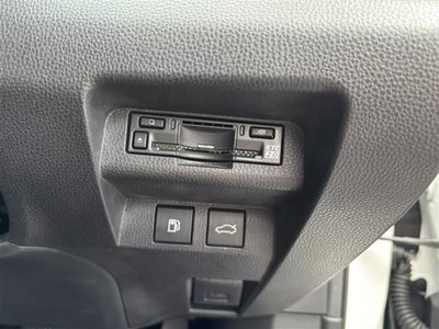 TOYOTA CROWN CROSSOVER - 8