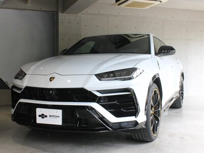 LAMBORGHINI URUS - 2
