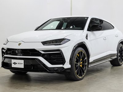 LAMBORGHINI URUS - 3