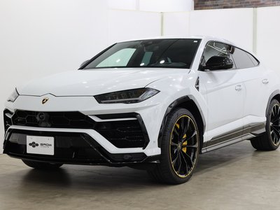 LAMBORGHINI URUS - 1