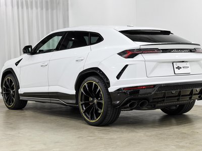 LAMBORGHINI URUS - 7
