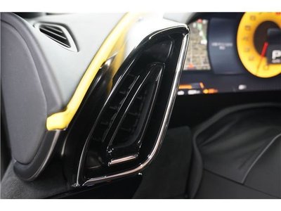 2023 Ferrari ROMA — миниатюра 30