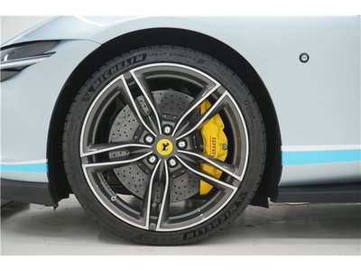 2023 Ferrari ROMA — миниатюра 19