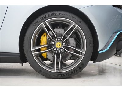 2023 Ferrari ROMA — миниатюра 20