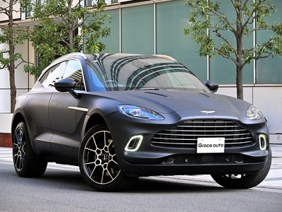 ASTON MARTIN DBX - 1