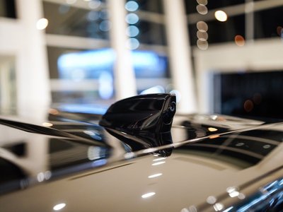 LAND ROVER DEFENDER - 6