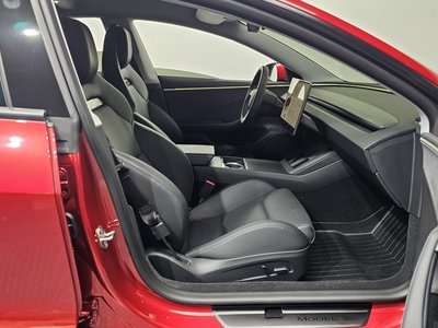 صورة مصغرة 16 لـ 2024 Tesla MODEL 3