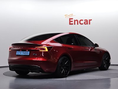 2024 Tesla MODEL 3 photo 3