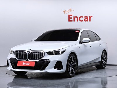 BMW 5 SERIES - 1