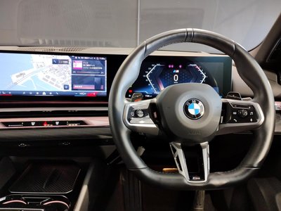 صورة مصغرة 46 لـ 2023 BMW 5 SERIES