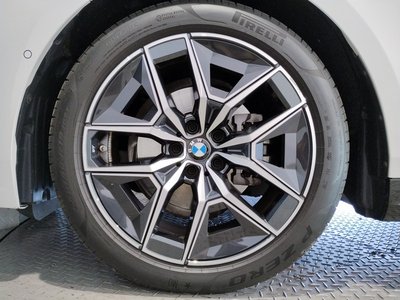 صورة مصغرة 32 لـ 2023 BMW 5 SERIES