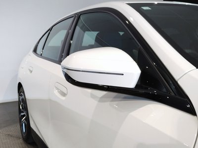 صورة مصغرة 34 لـ 2023 BMW 5 SERIES