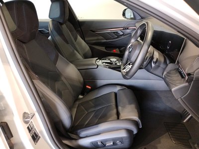 صورة مصغرة 14 لـ 2023 BMW 5 SERIES