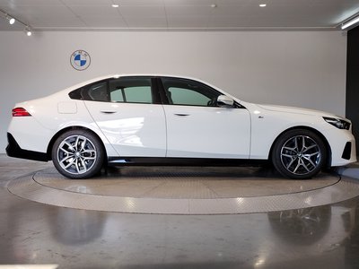 BMW 5 SERIES - 9