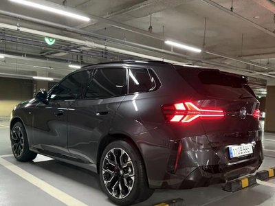 2025 BMW X3 照片 2