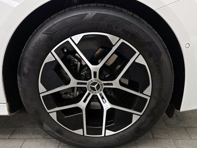 MERCEDES-BENZ E-CLASS - 6