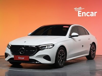 MERCEDES-BENZ E-CLASS - 1