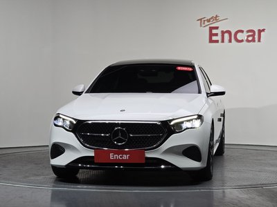 MERCEDES-BENZ E-CLASS - 2