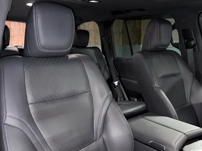 TOYOTA LAND CRUISER 300 - 6